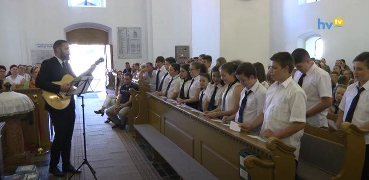 A templomban tartotta évzáró ünnepségét a református iskola